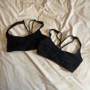 Black lululemon sports bra size 6 and 8